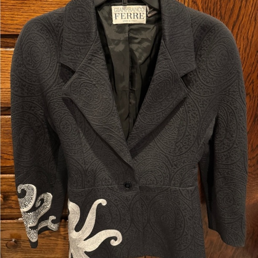 Gianfranco Ferre Black Embroidered Paisley Blazer Jacket
